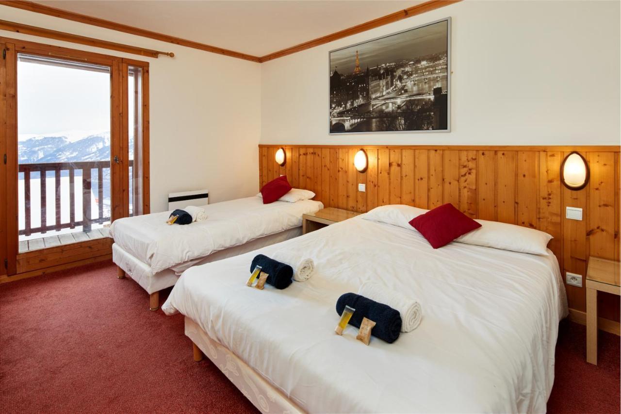 Hotel La Foret Пезе-Нанкруа Экстерьер фото